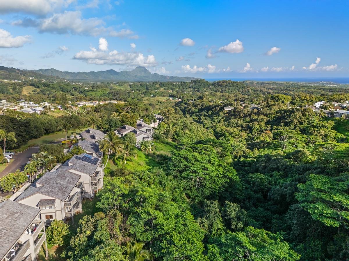 Horizon Ocean Views in this 3 Bed, 2 Bath EndUnit at Kalaheo Pali Kai