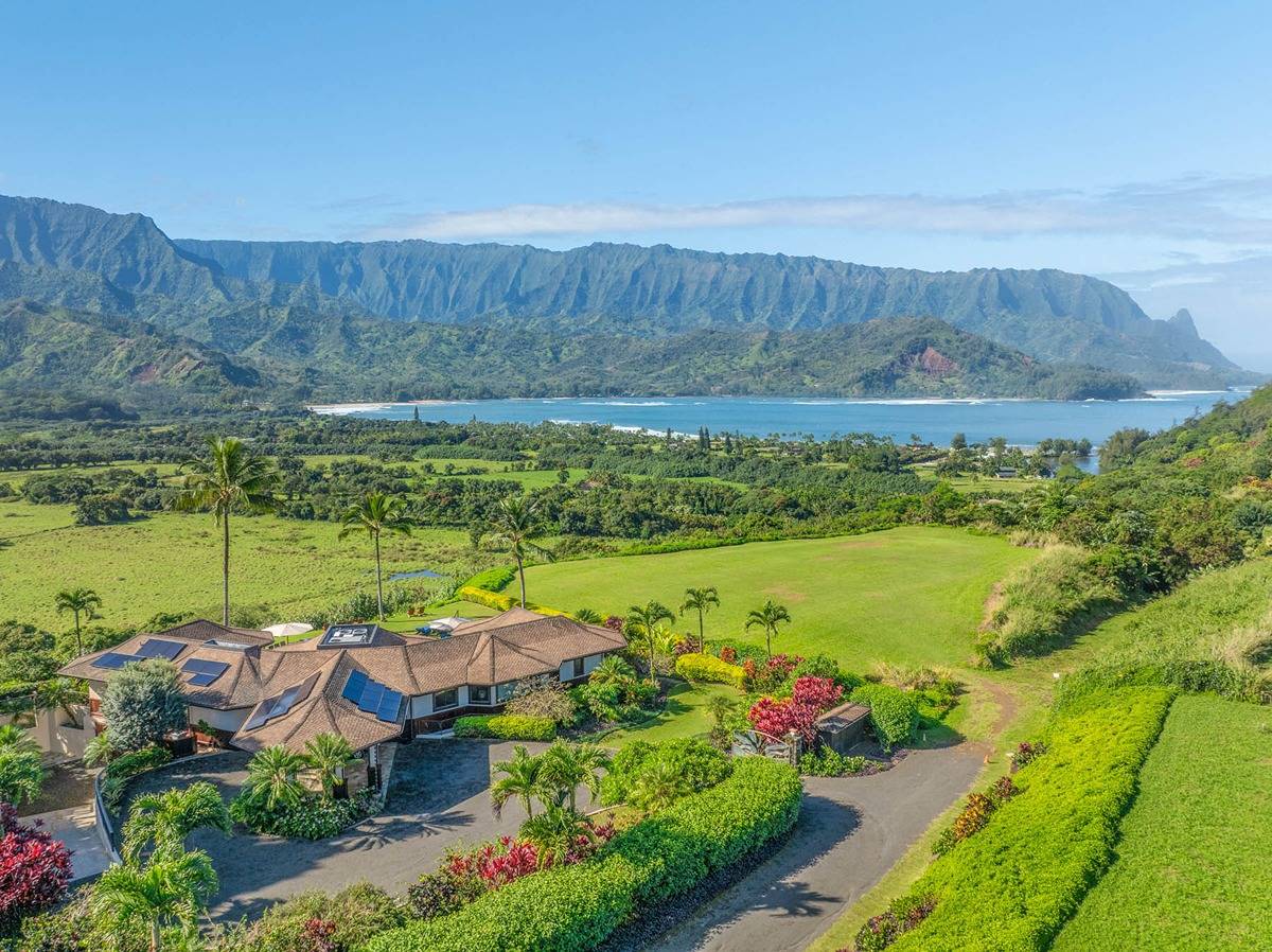 Luxurious Hanalei Estate With Stunning Views - Hawaii Real Estate ...