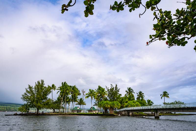 coconut island islet beach in big island hawaii