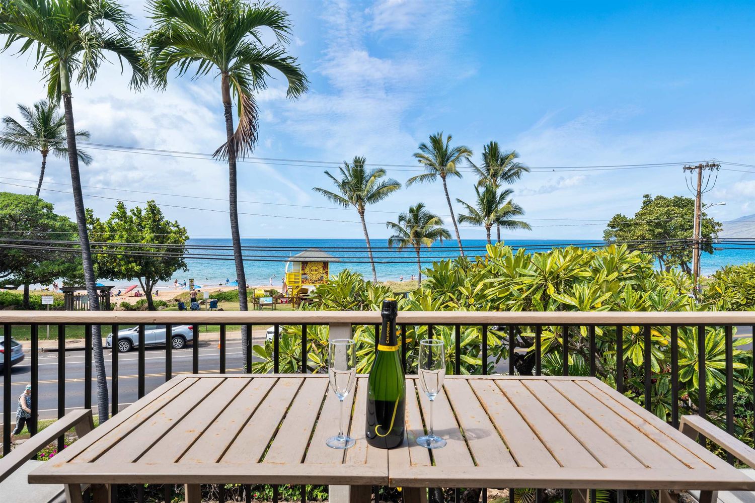 A FrontRow Unit in Kihei Akahi Hawaii Real Estate Market & Trends