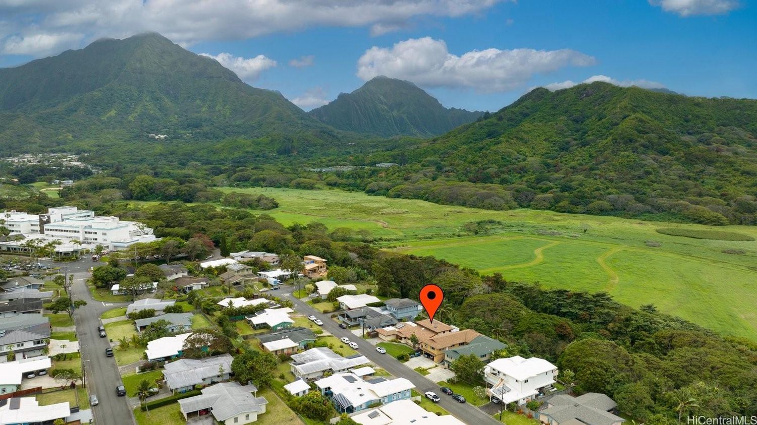 Beautiful Kailua Home With Exceptionally Versatile Floorplan - Hawaii