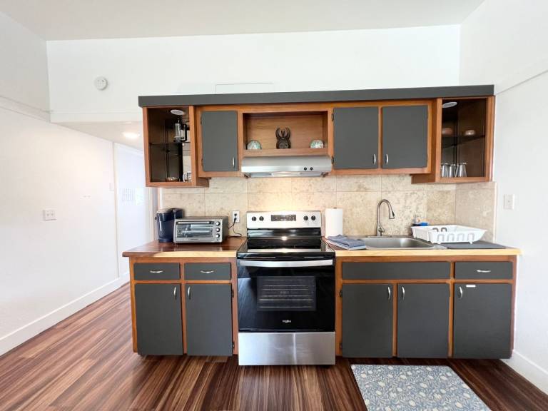 Successful ShortTerm Vacation Rental in the Heart of Hilo Town