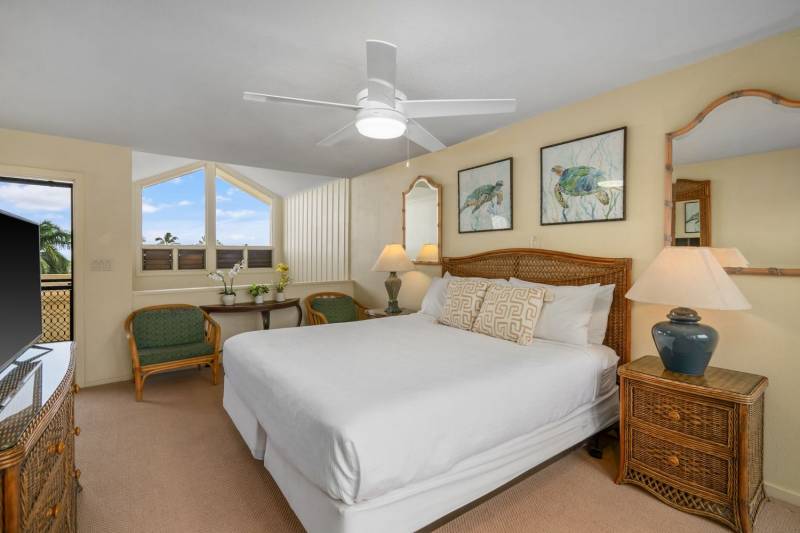 bedroom in kauai condo
