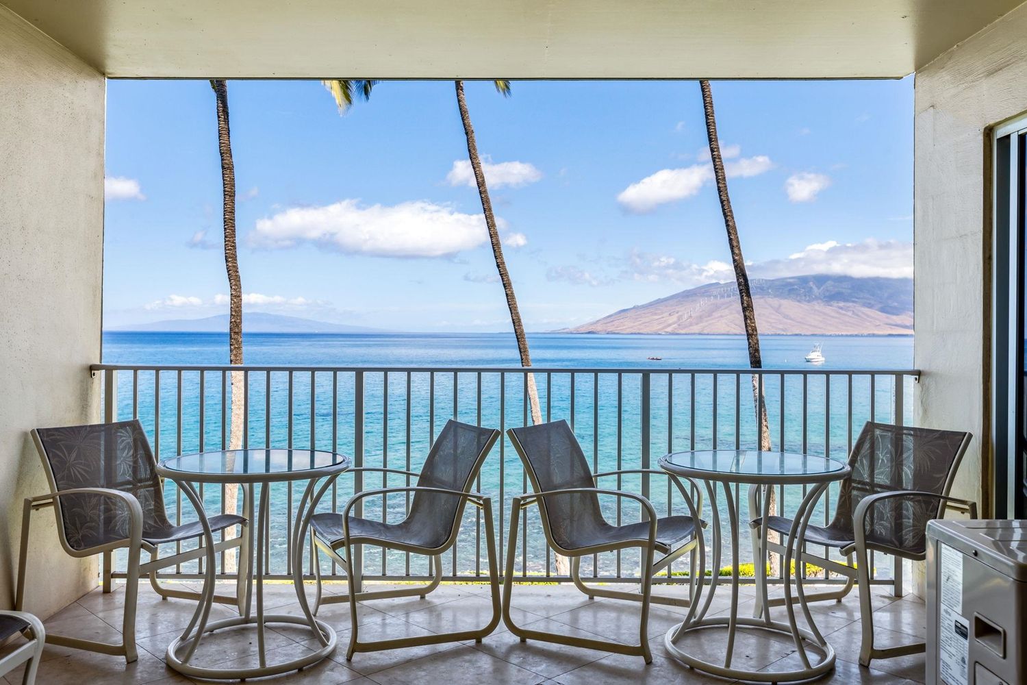 Condo With Breathtaking Ocean Views in Kihei Hawaii Real Estate
