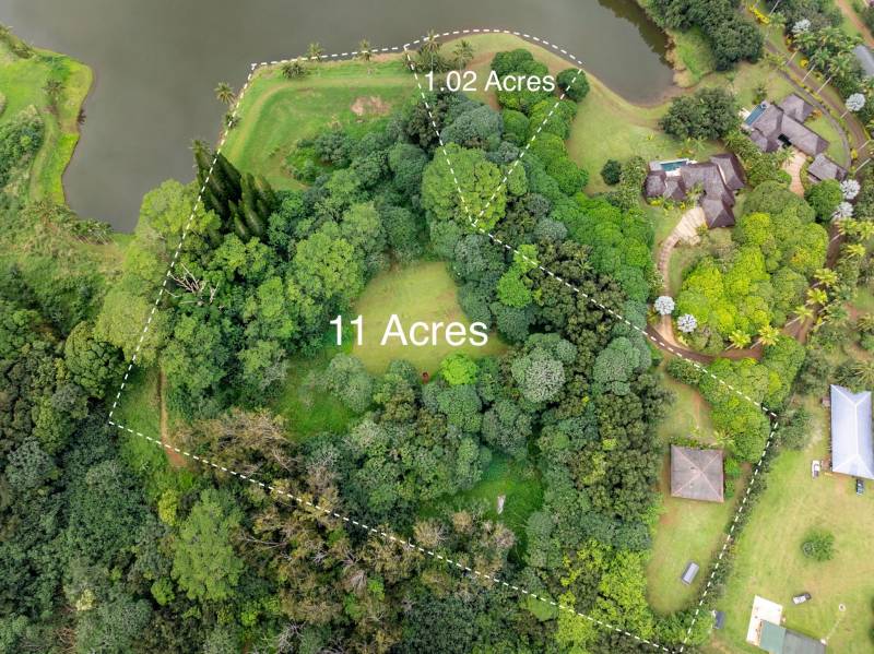 aerial view of kauai estate with lot lines showing over 12 acres
