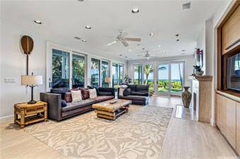 Beachfront Home on the Secluded Mokuleia Side of North Shore - Hawaii
