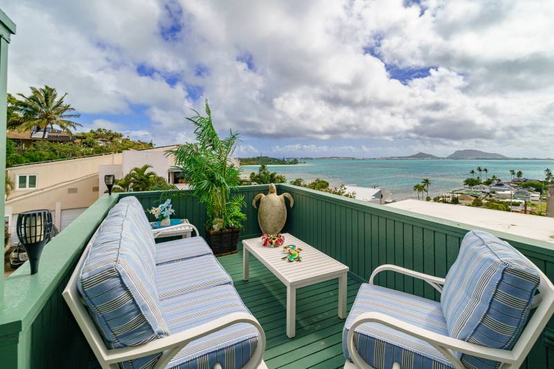 roof top deck looking at the ocean