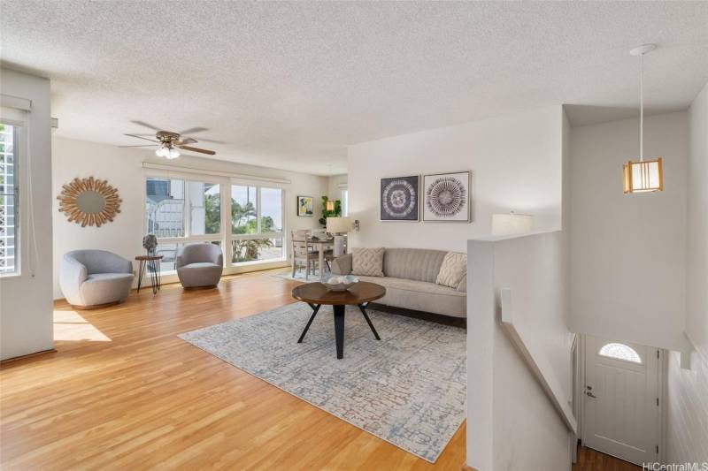 living room in house for sale hawaii kai oahu