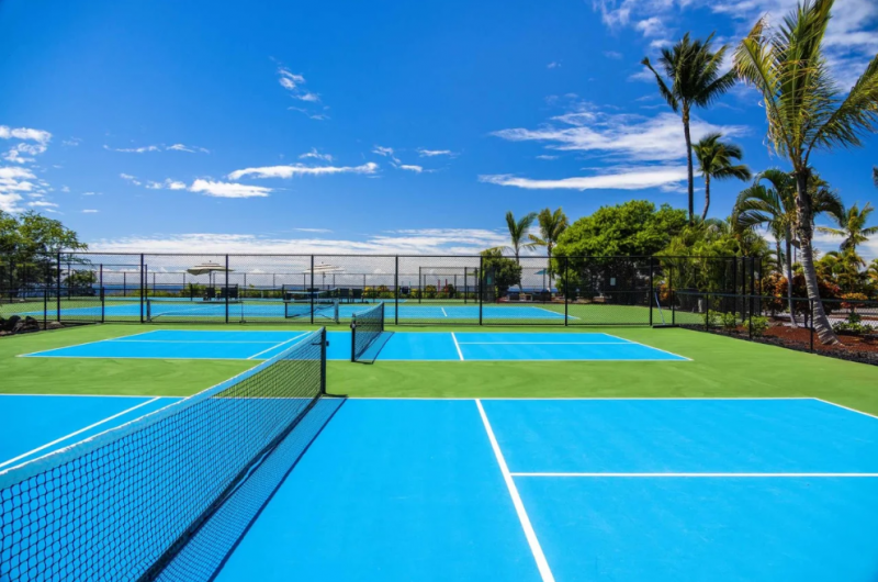 pickleball courts at hokulia luxury community on big island hawaii