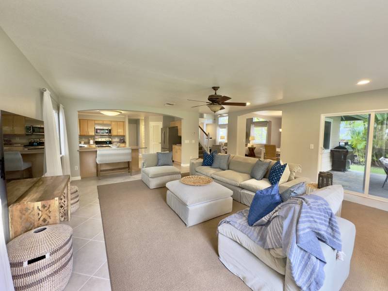 living room in maui house for sale