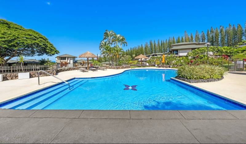 large pool at condo in kapalua maui 