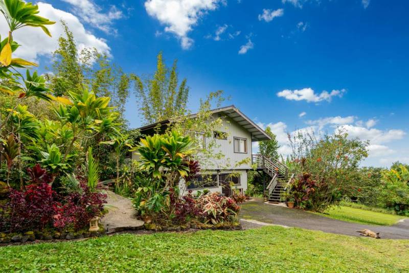 property with guest house on big island hawaii