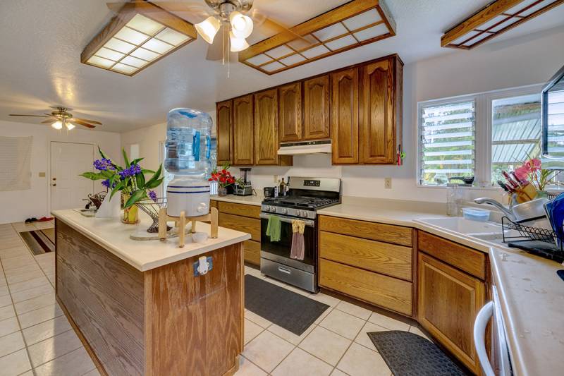 kitchen in house for sale big island hawaii