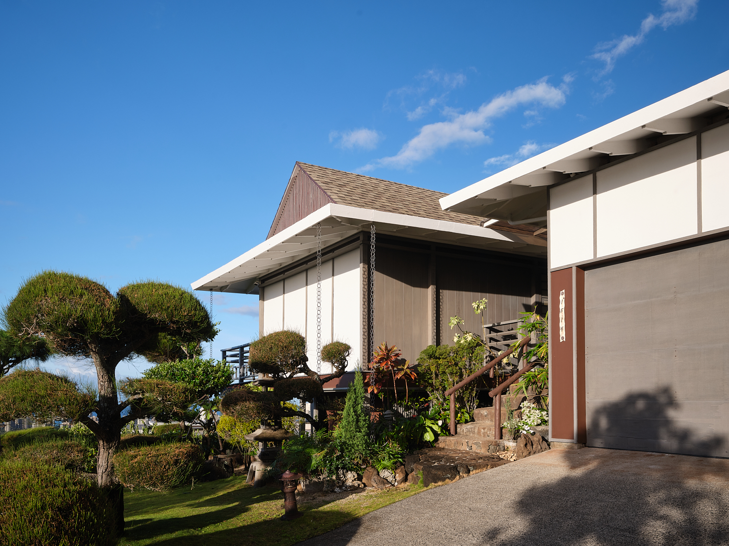 chaminade terrace house for sale on oahu