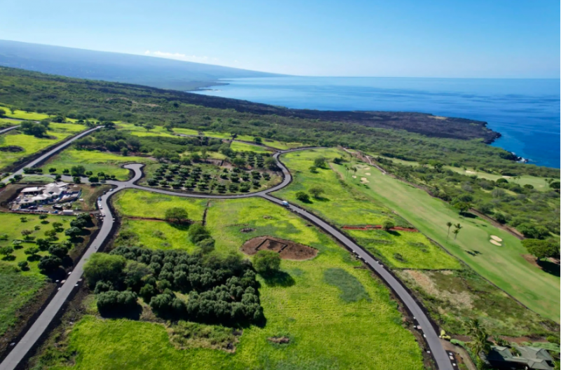 aerial view of grounds at hokulia big island community 