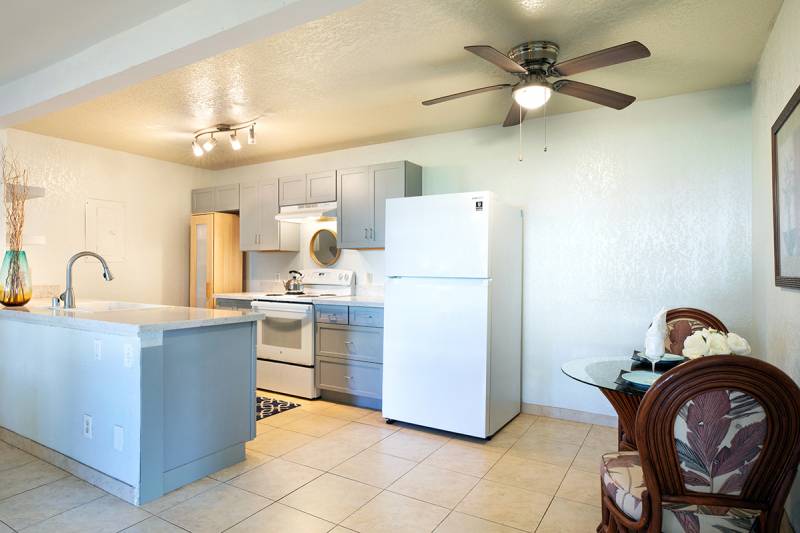 updated kitchen in Elima Lani Villas condo