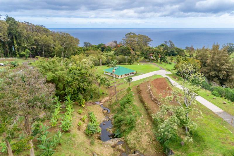 waipio valley house for sale