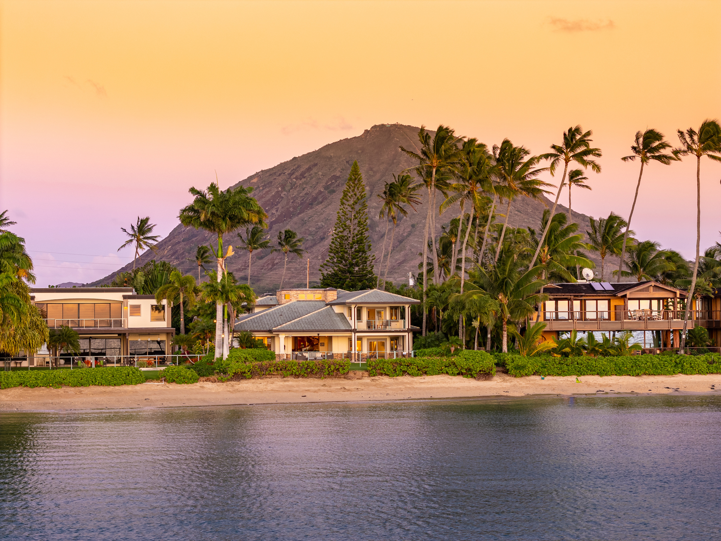 Beachfront Villa for Sale in Cabarete — Dream LivingNow, image size:2500x1875