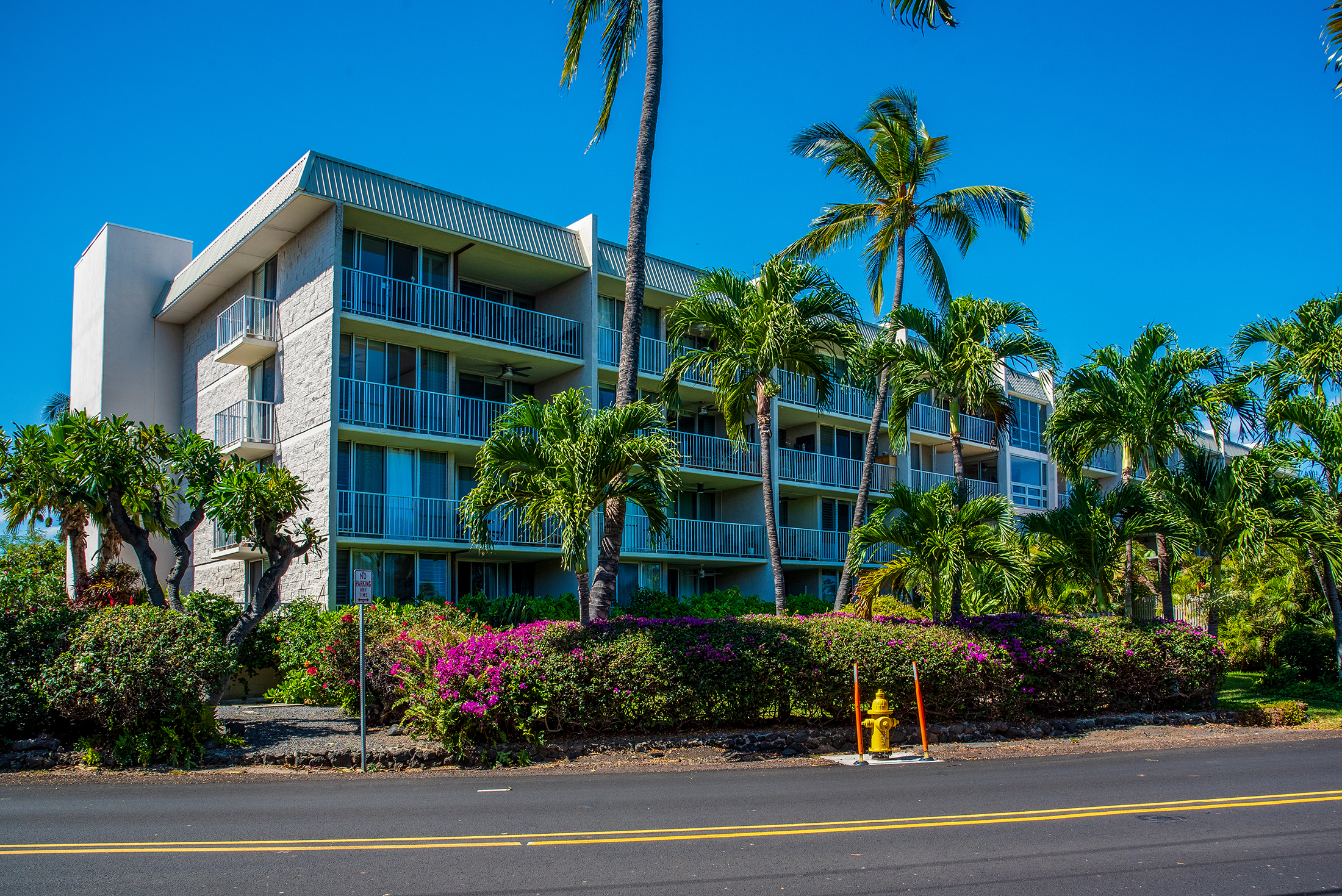 Puako Beach Condominiums building