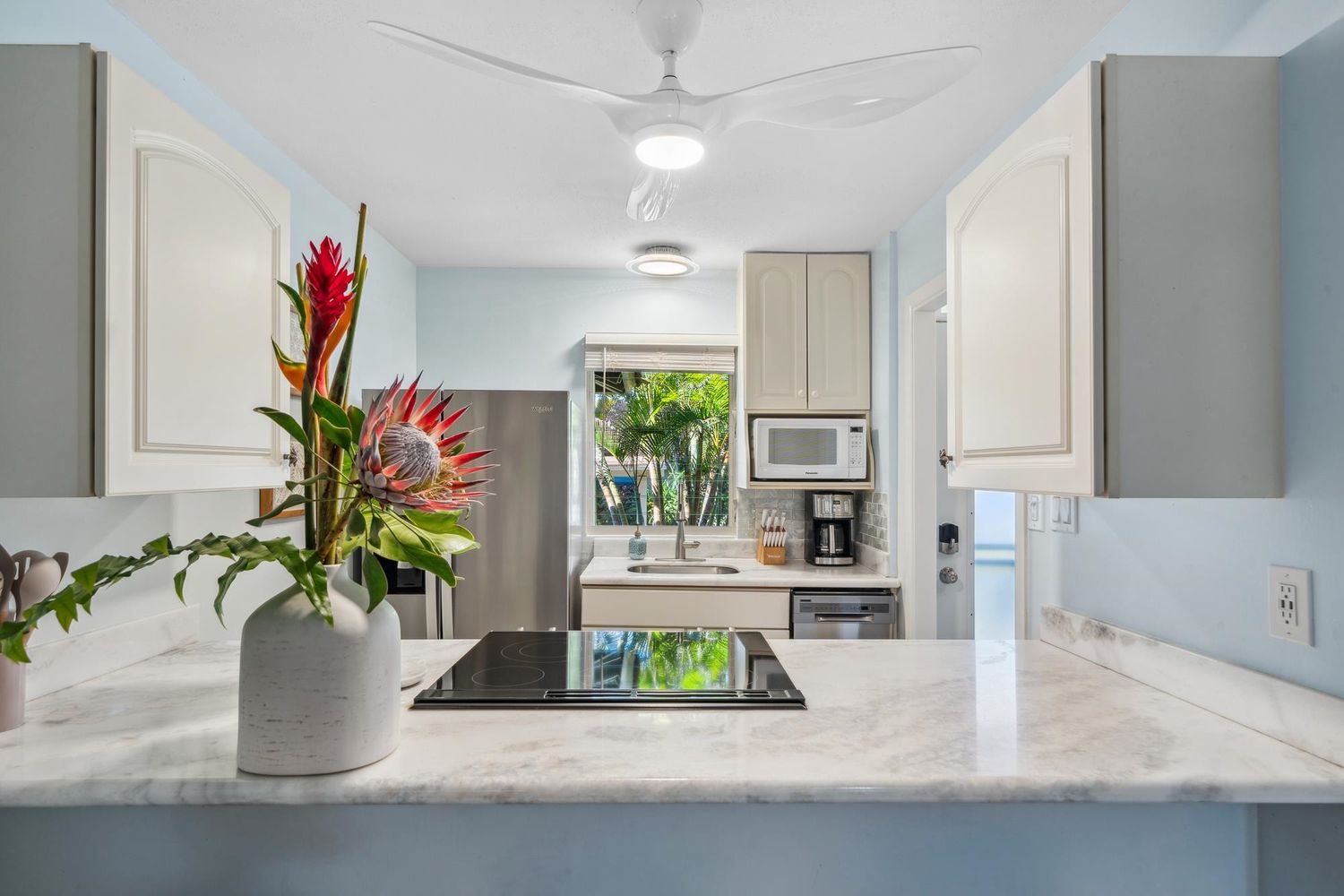 sparkling kitchen in puamana condo vacation rental on maui