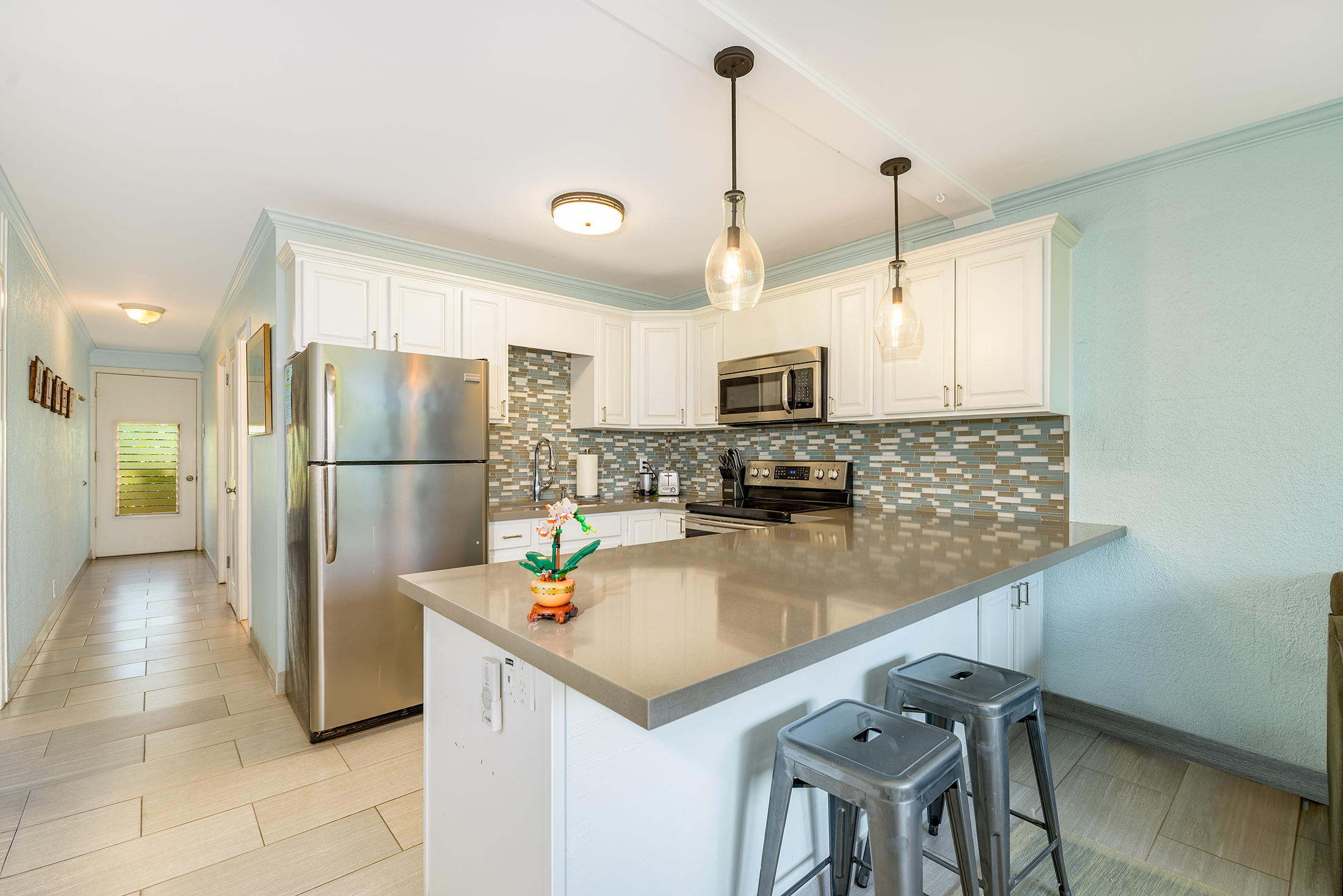 Puako 105 condo kitchen