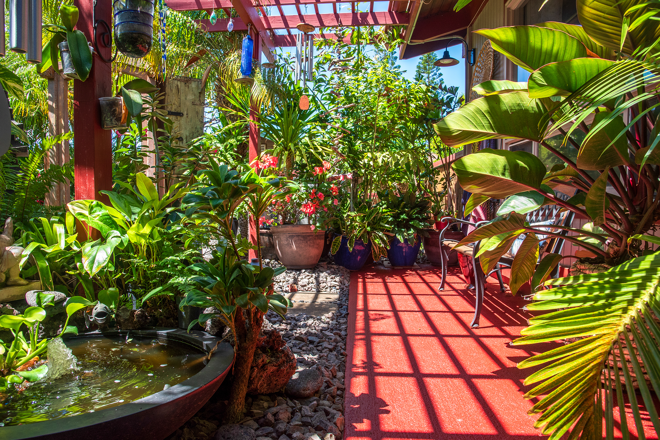 Paakea house front yard garden