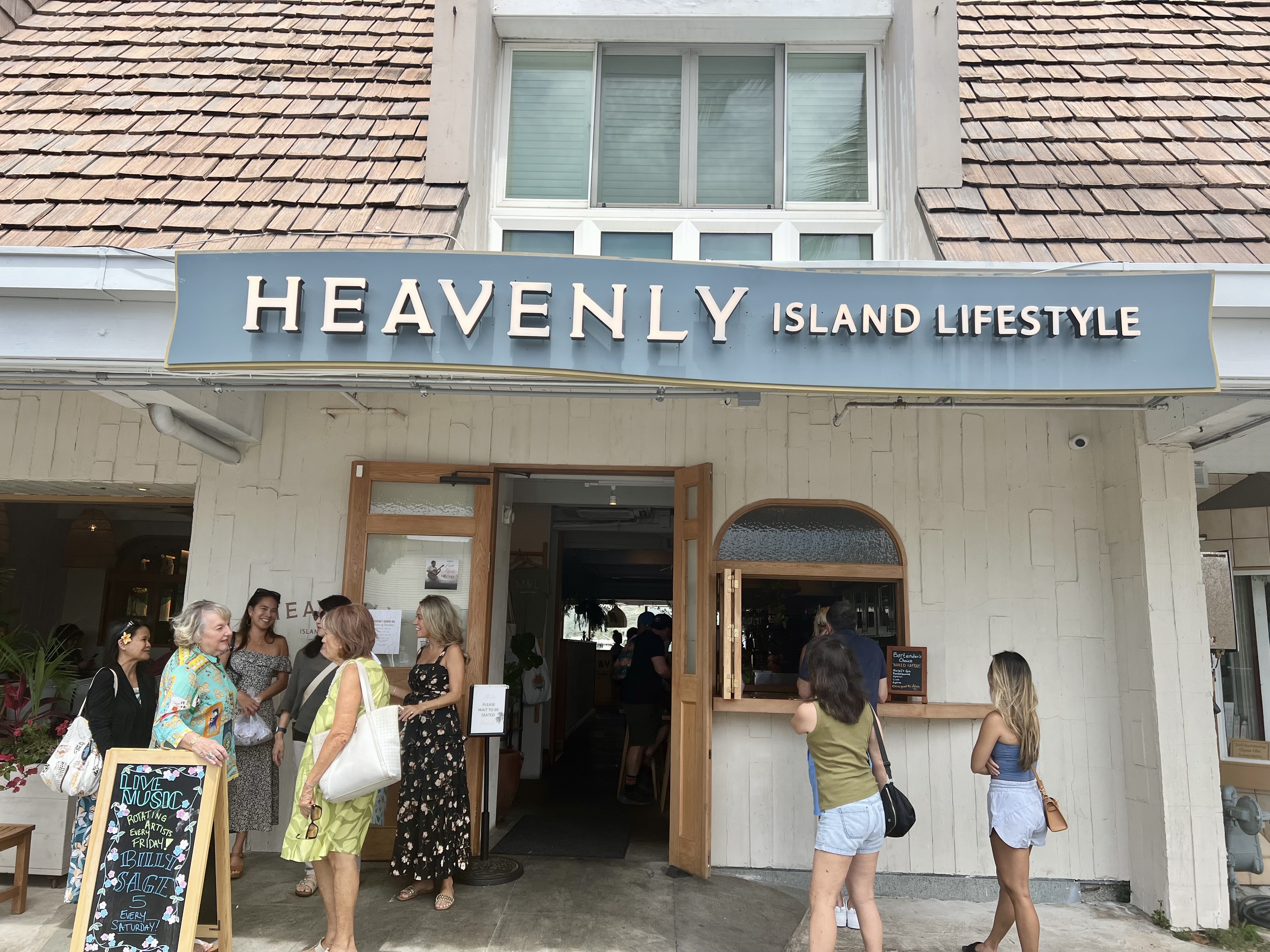 heavenly island lifestyle