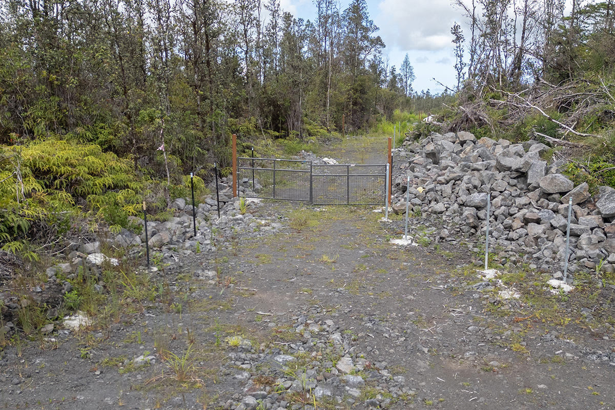 fenced and gated land in hilo big island