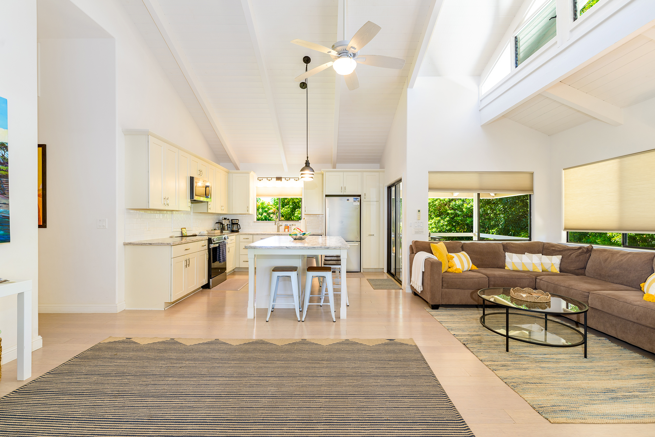 Puako 143 living room kitchen