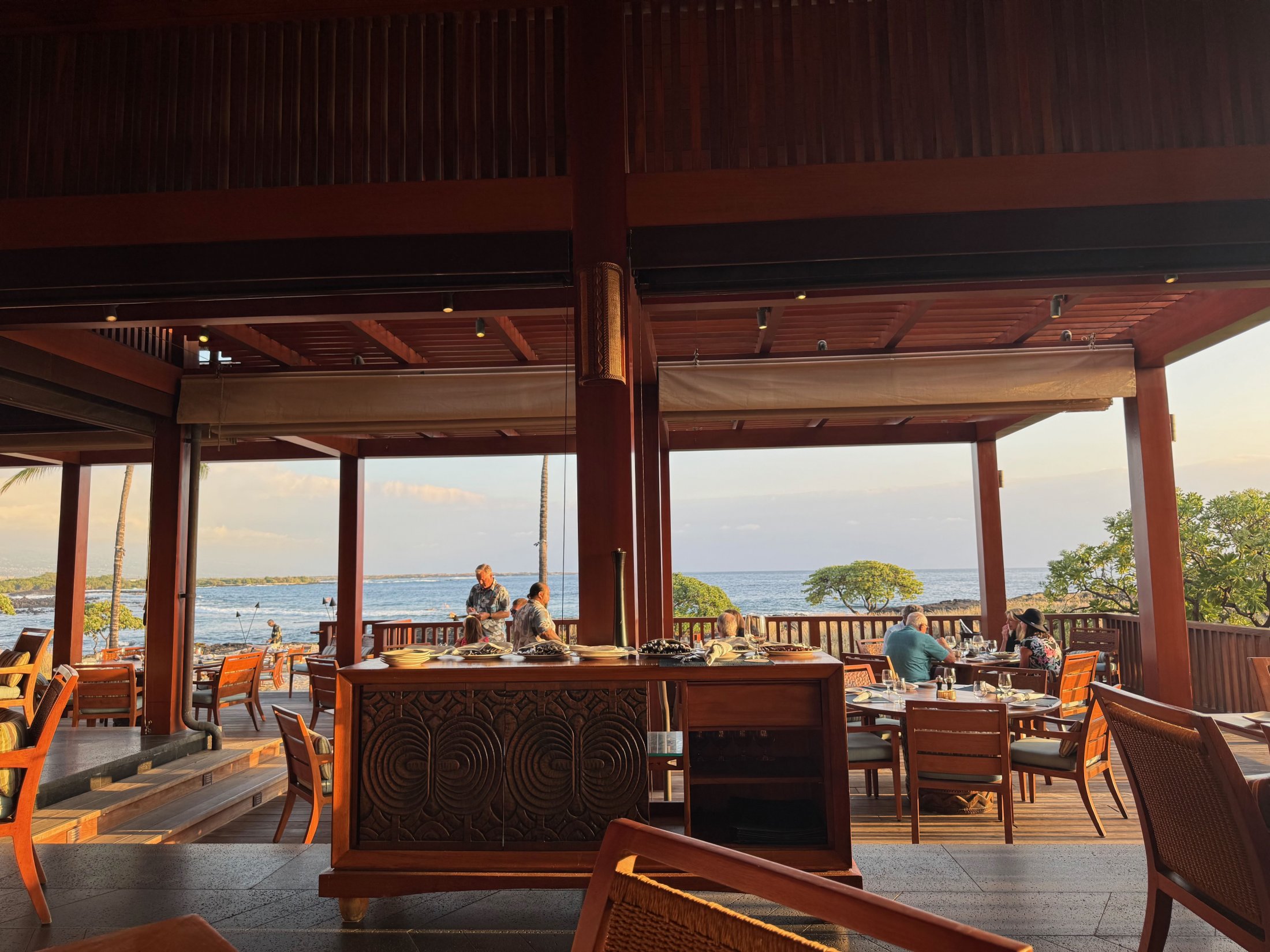 Kohanaiki dining space