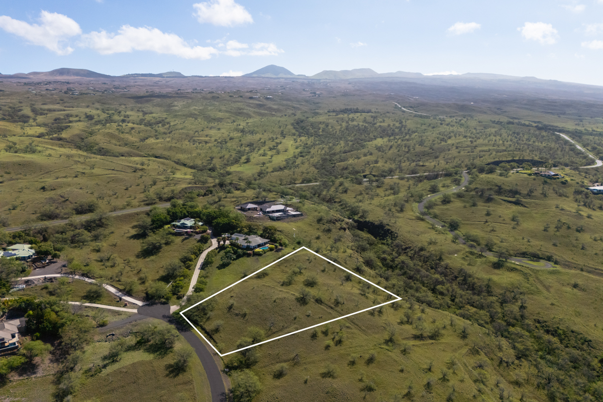 約3,800坪の広大な土地に建てるあなたのハワイ島の理想の家
