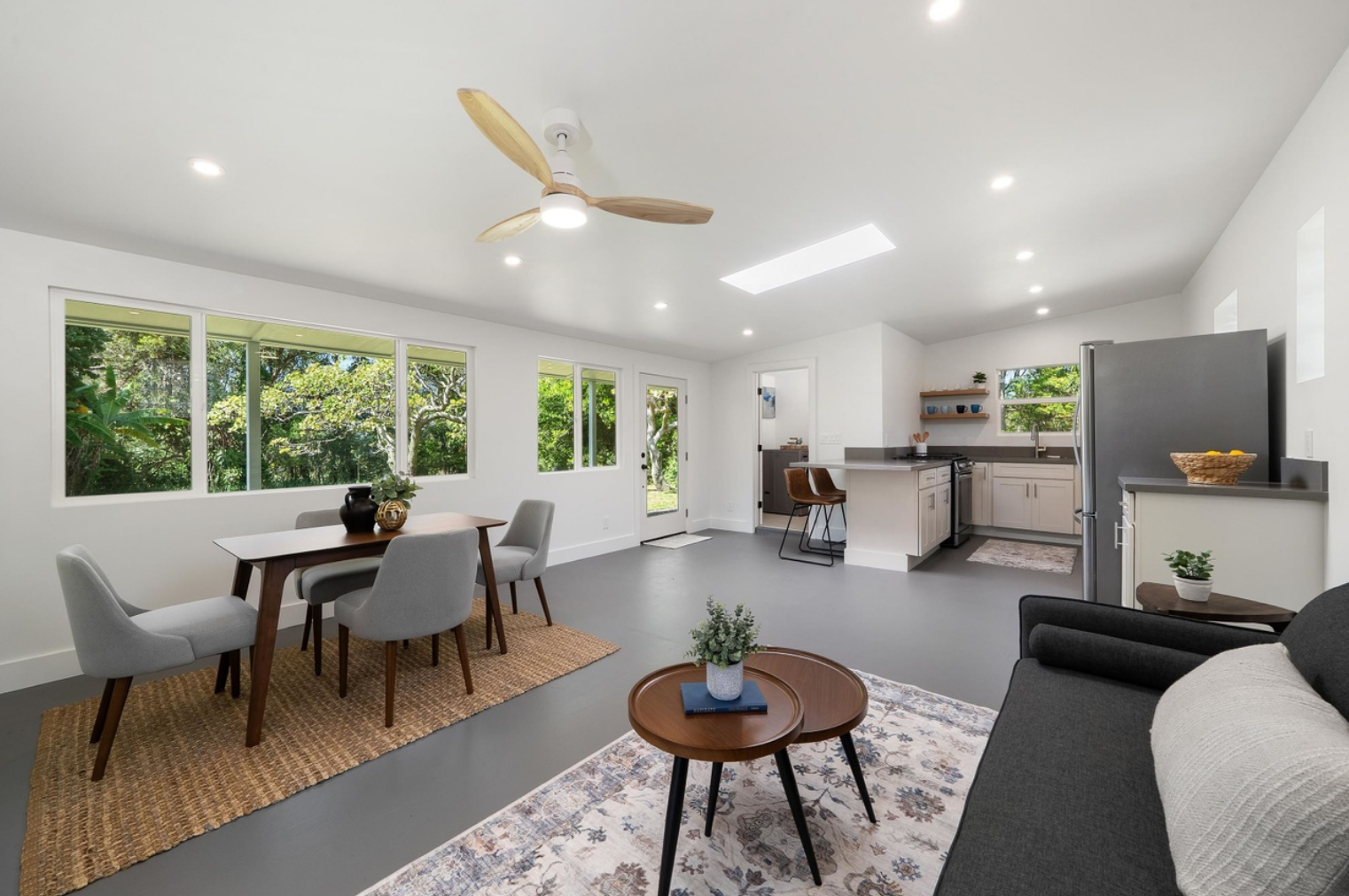 Fully renovated ohana dwelling on the property