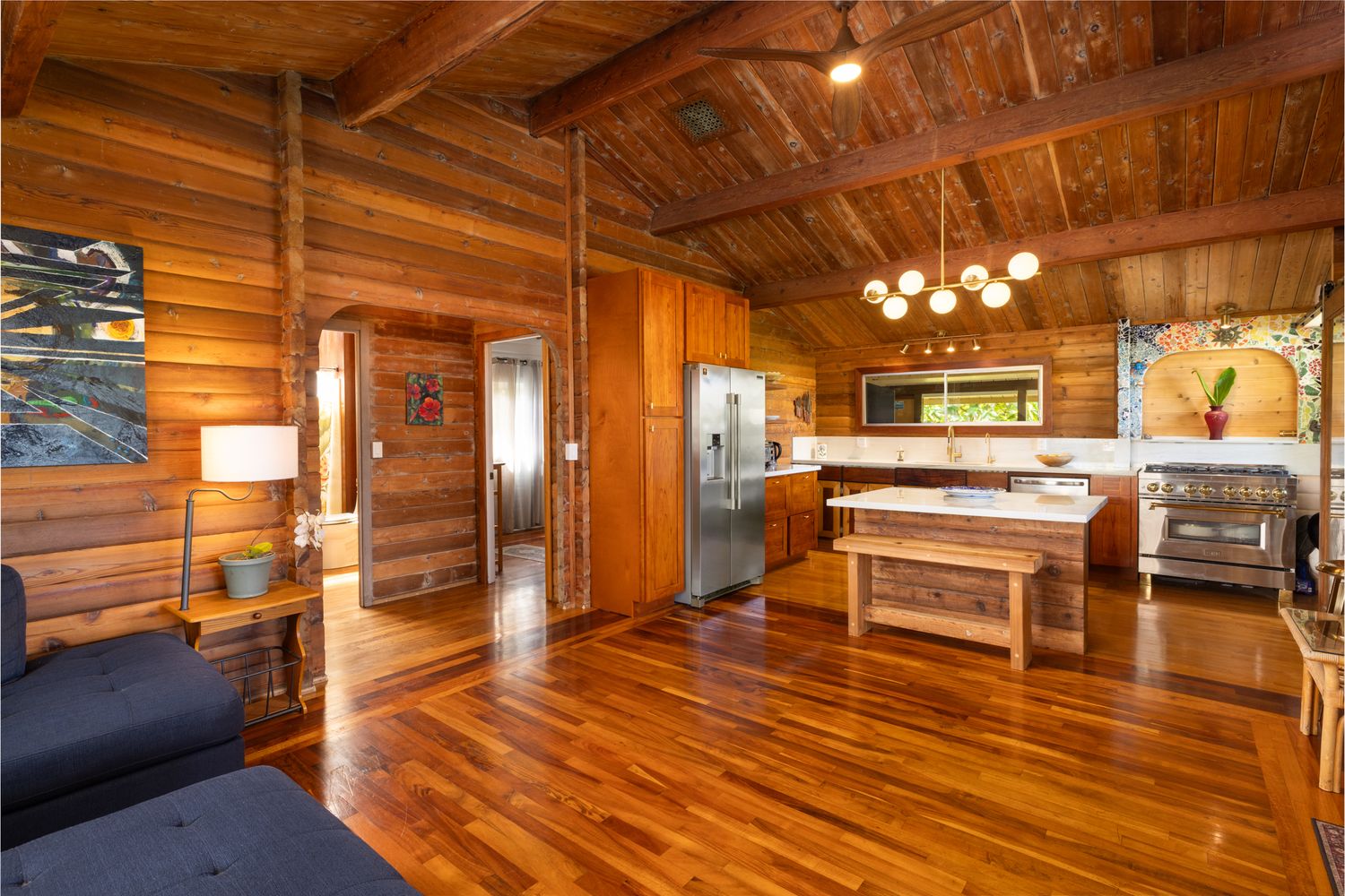 Cedar cabin on Big Island Hawaii