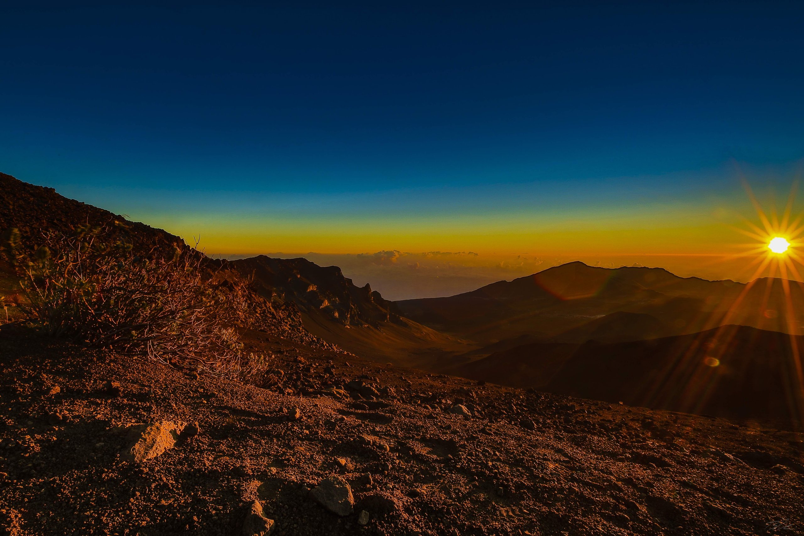 Sunrise over the mountains in Hawaii