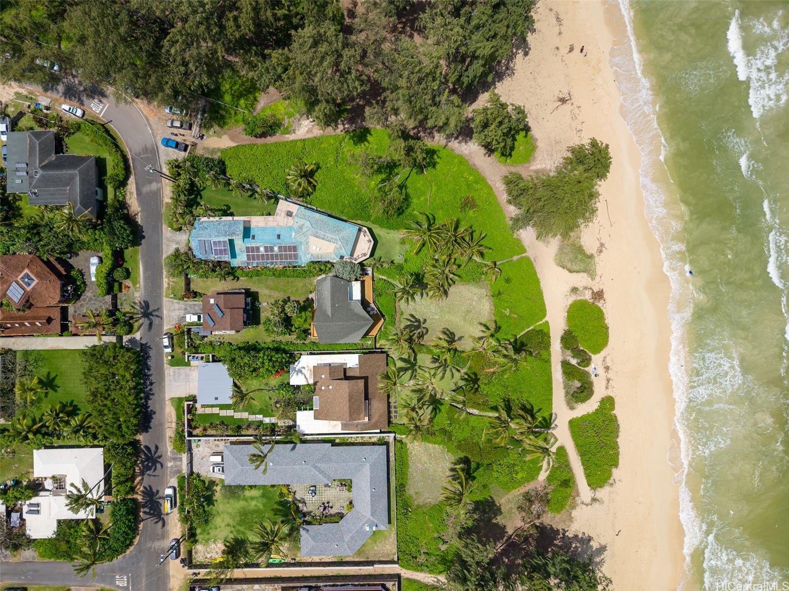 Oceanfront Oahu house in Waimanalo