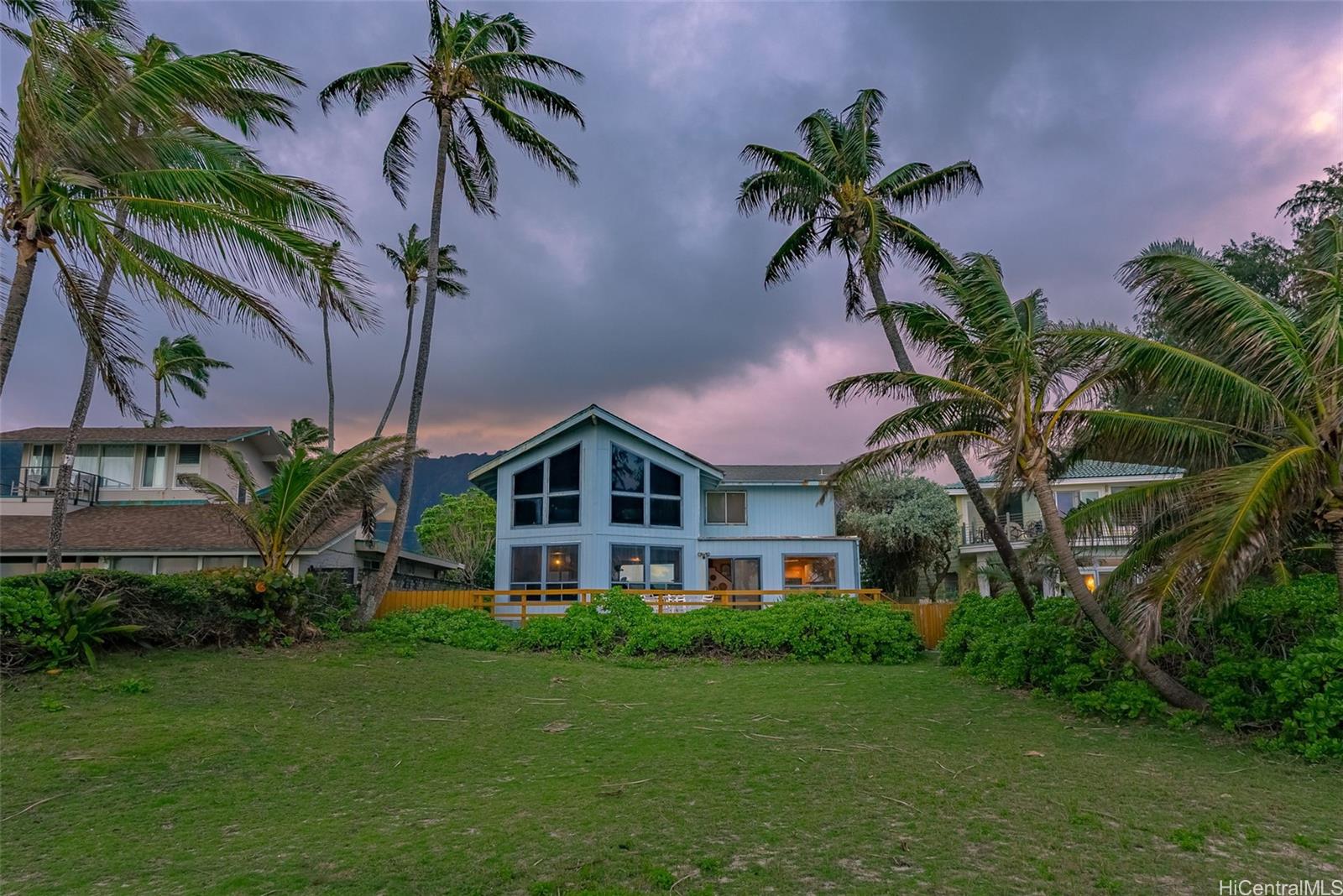 Oahu oceanfront home