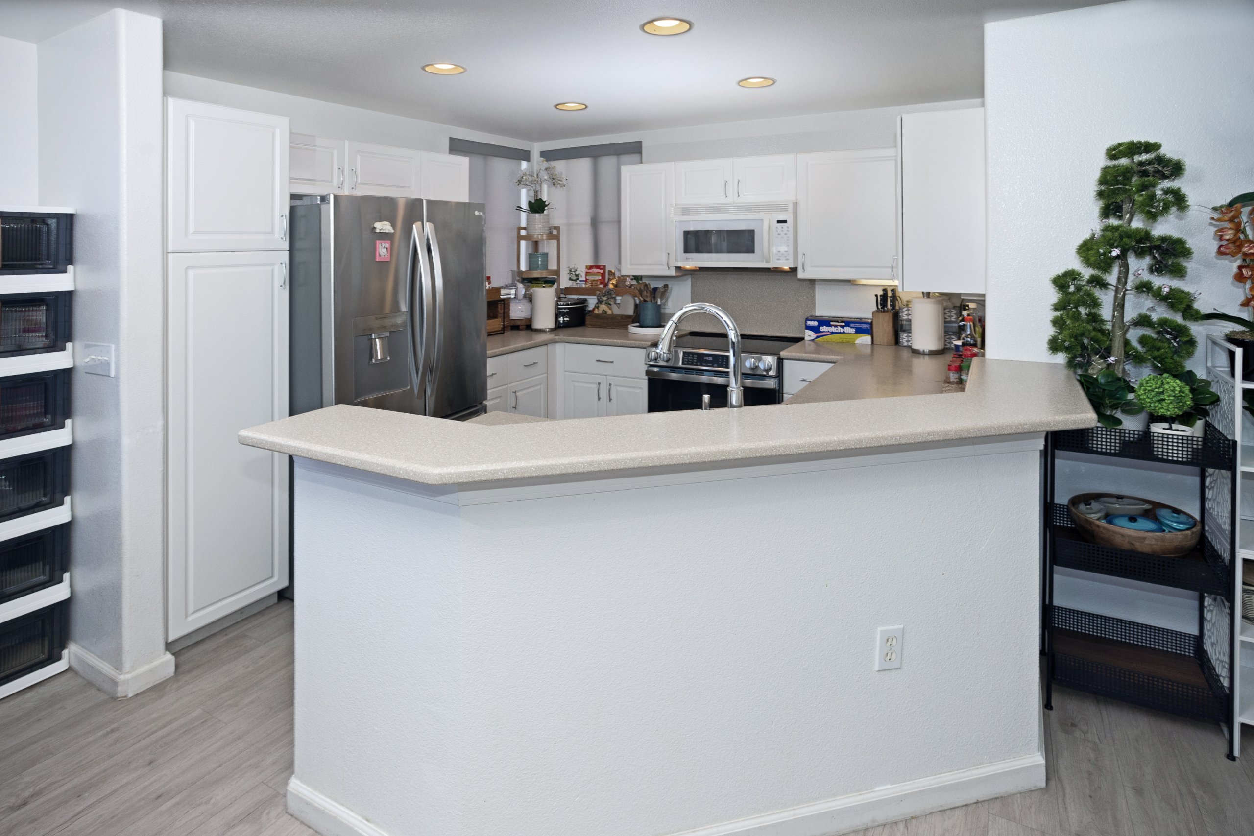 kitchen in hawaii kai condo for sale