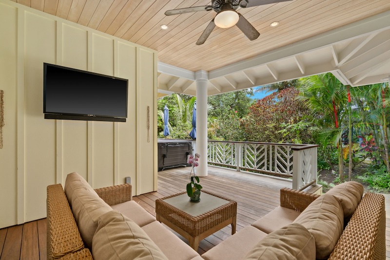 outdoor lanai on the north shore of kauai