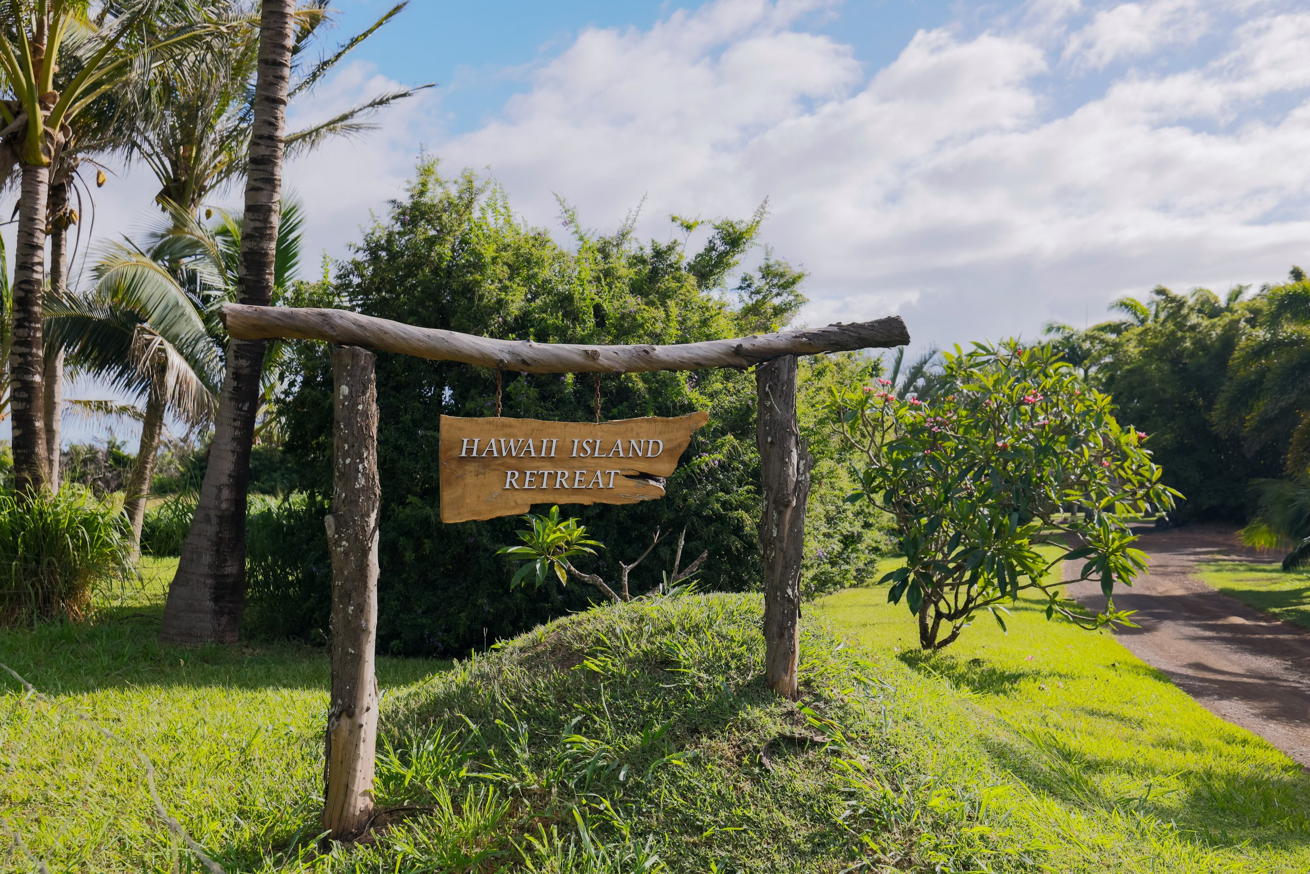 Oceanfront acreage Hawaii island retreat family compound