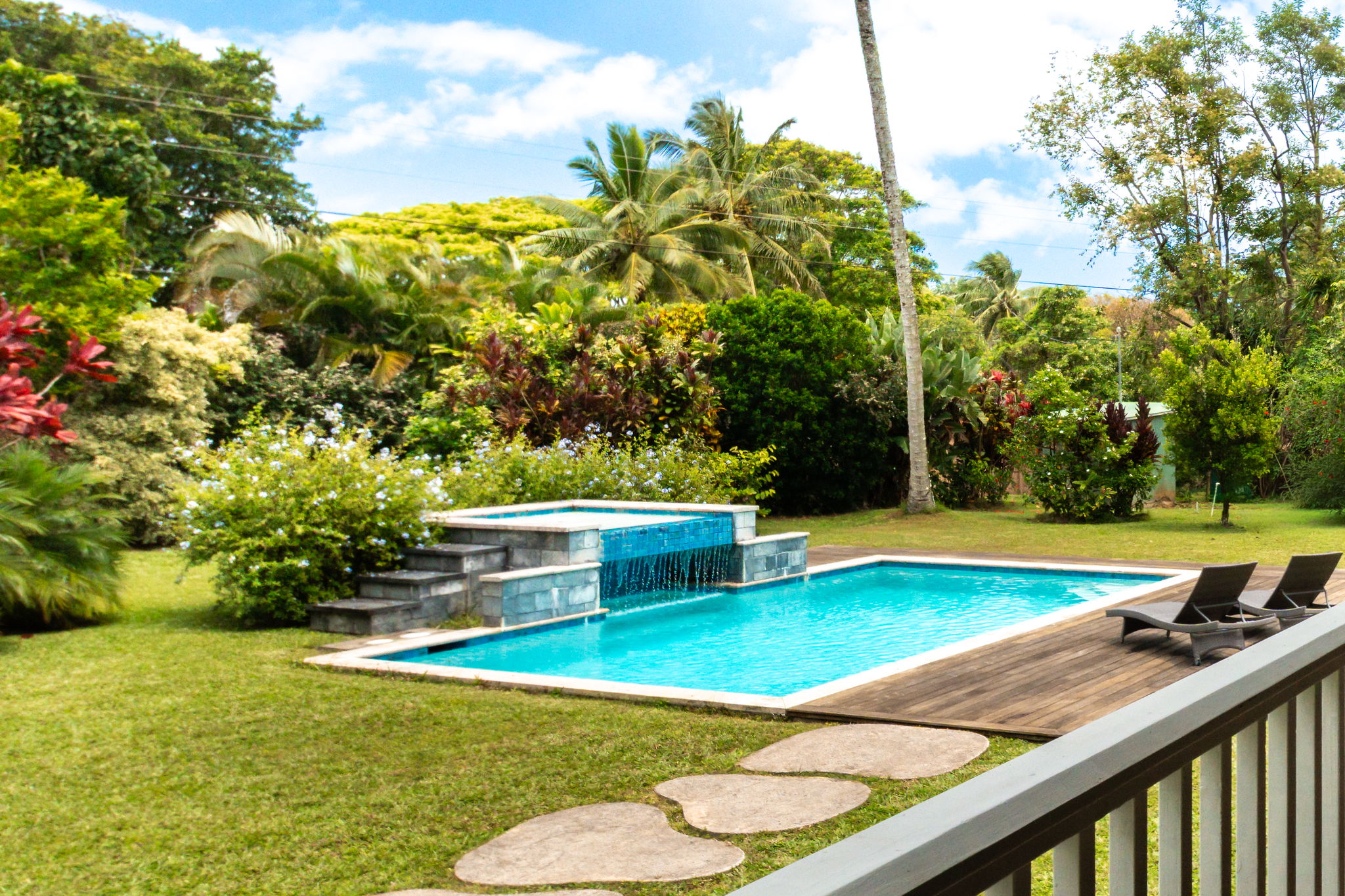 Pool at kilauea farms