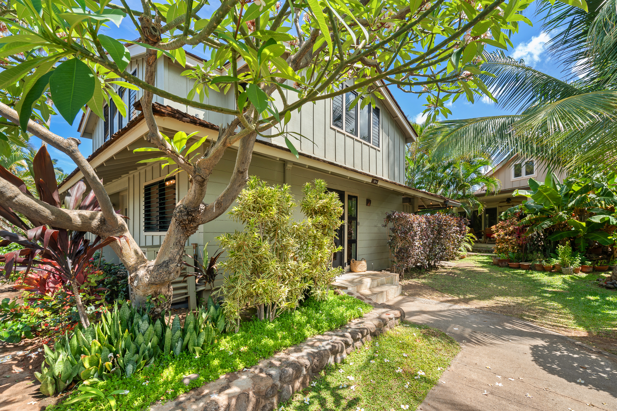 properties for sale in Lahaina Maui
