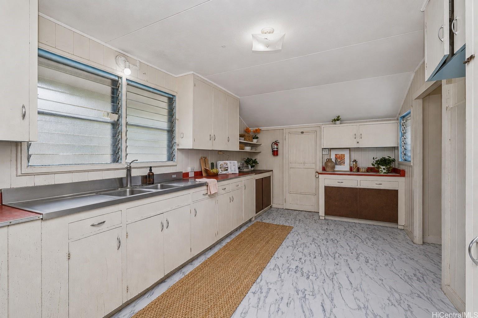 Kitchen in house for sale in Palolo Valley Oahu