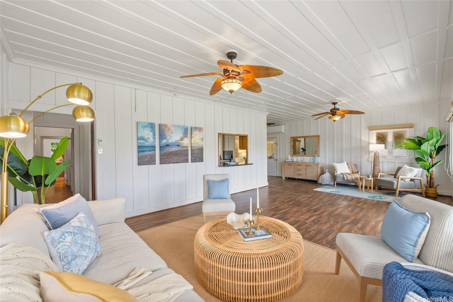 Beach house for sale in Lanikai Oahu