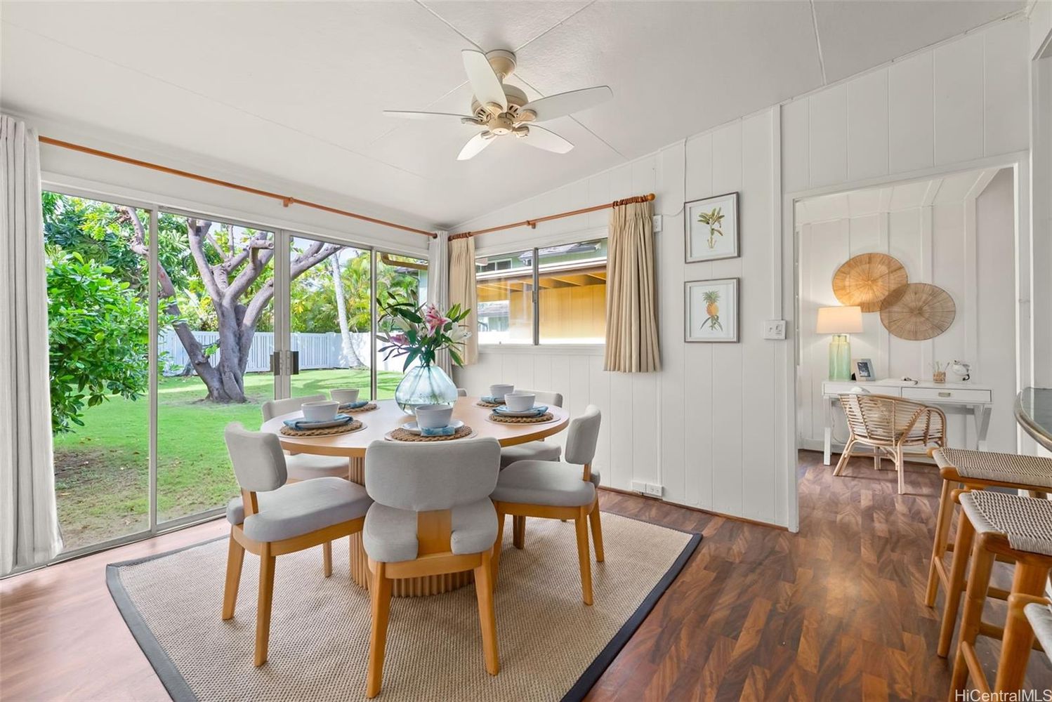 Oahu house for sale on Lanikai Beach
